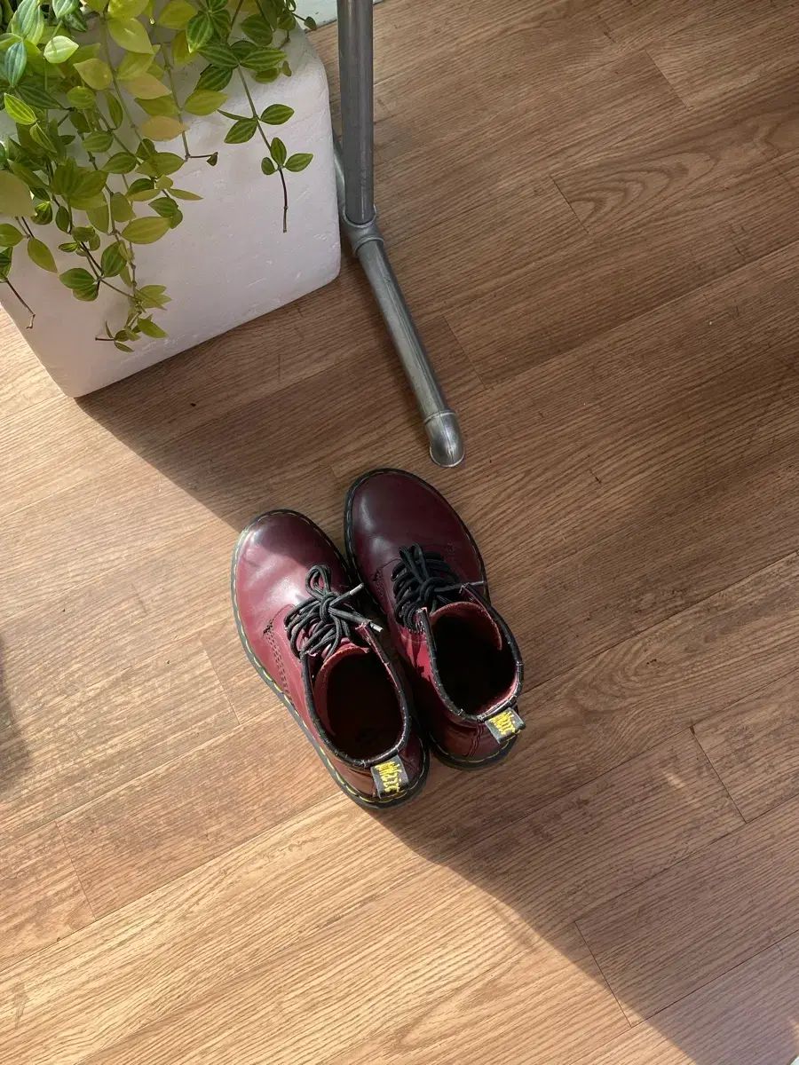 DR. MARTENS ドクターマーチン さくらんぼレッド ブーツ