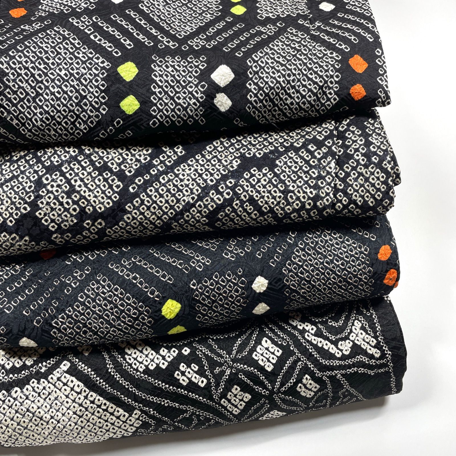 絞り 着物 4枚 正絹 着物まとめ売り 同梱購入歓迎 リメイク用 着付け