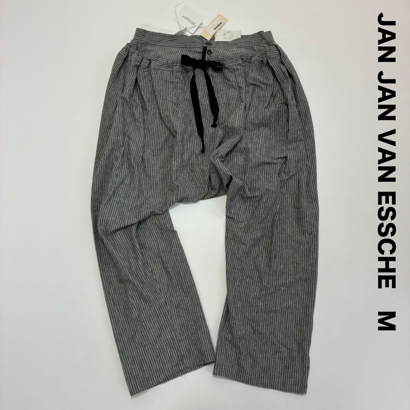 JAN VAN ESSCHE ヤンヤンヴァンエシュ ピンストライプトラウザーズ M Pinstripe Trousers. Ash. サルエルパンツ グレー ホワイト