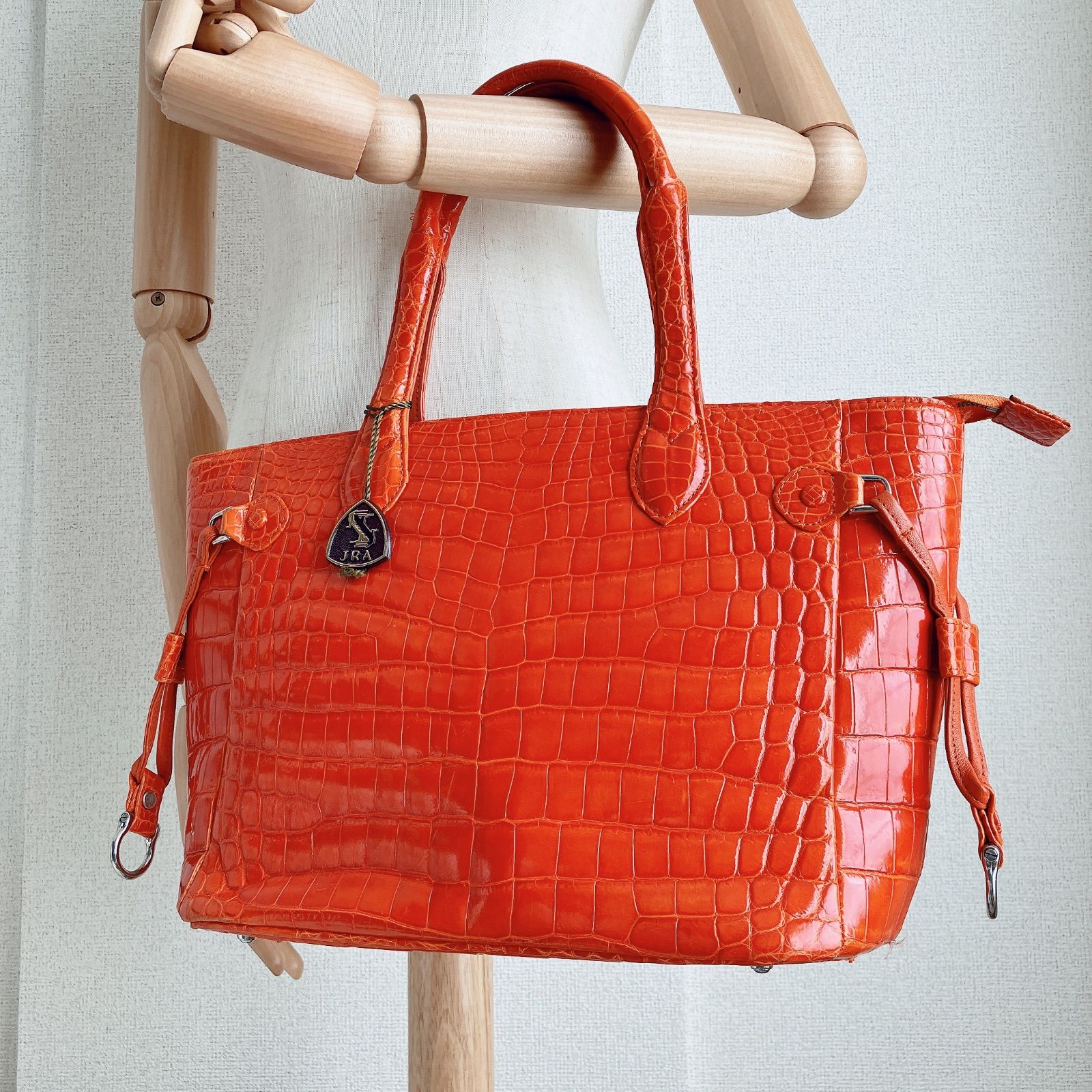オレンジ クロコダイル風ハンドバッグ オレンジ クロコダイル風トートバッグ - メルカリ