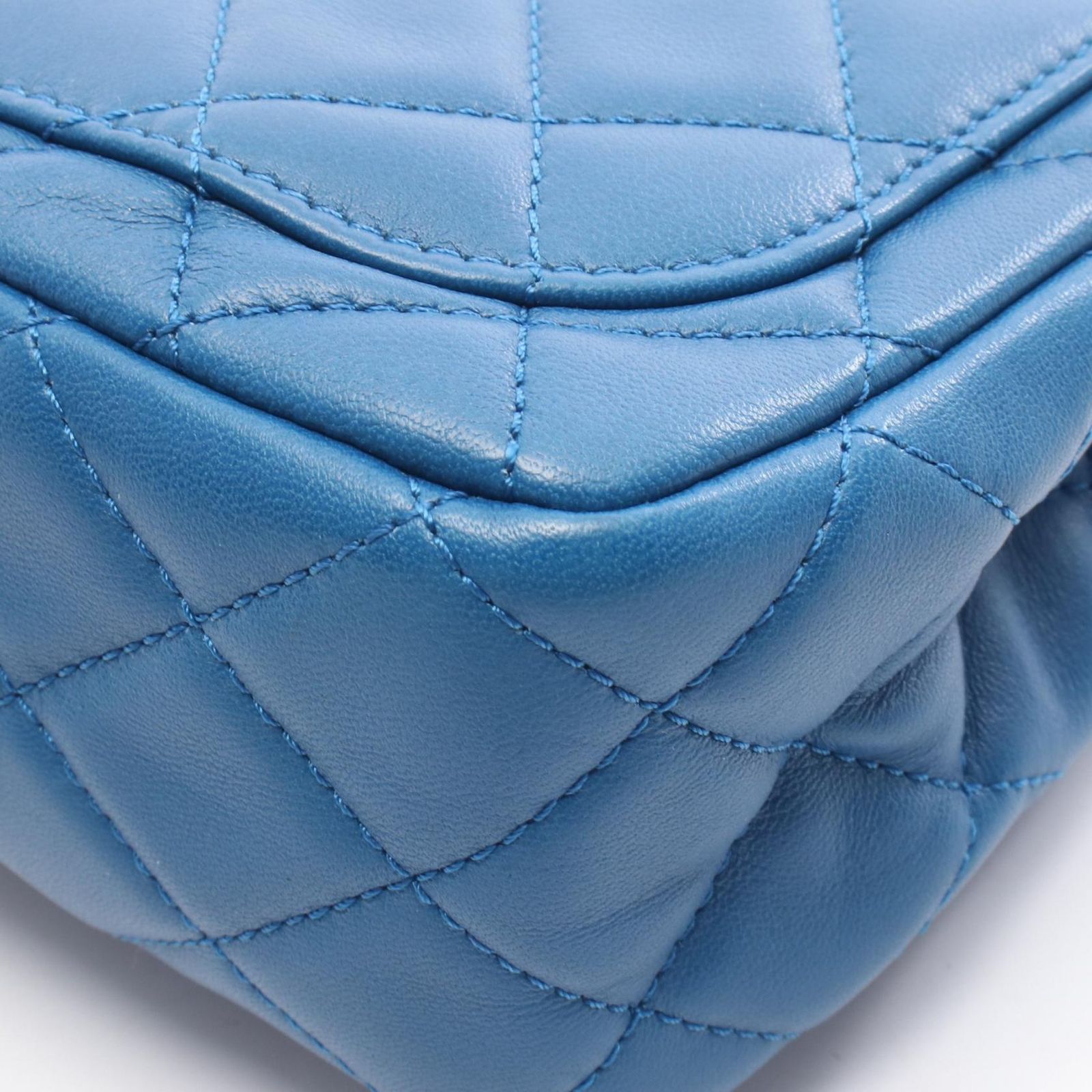 シャネル CHANEL ショルダーバッグ マトラッセ ブルー レザー ココ