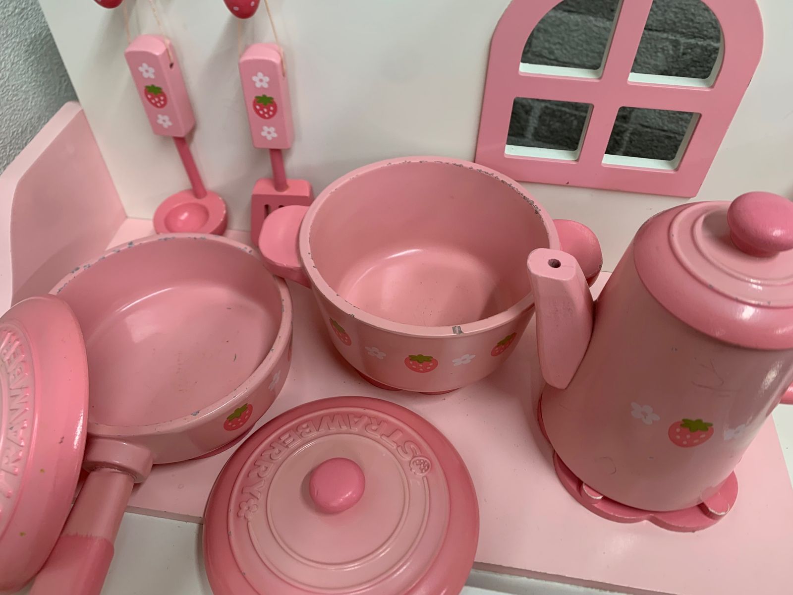 超メルカリ市⚠️まもなく終了⚠️天然木一点物【花器／壺】イチイ オンコ マザーガーデン 野いちご おままごと キューティーデラックス キッチン