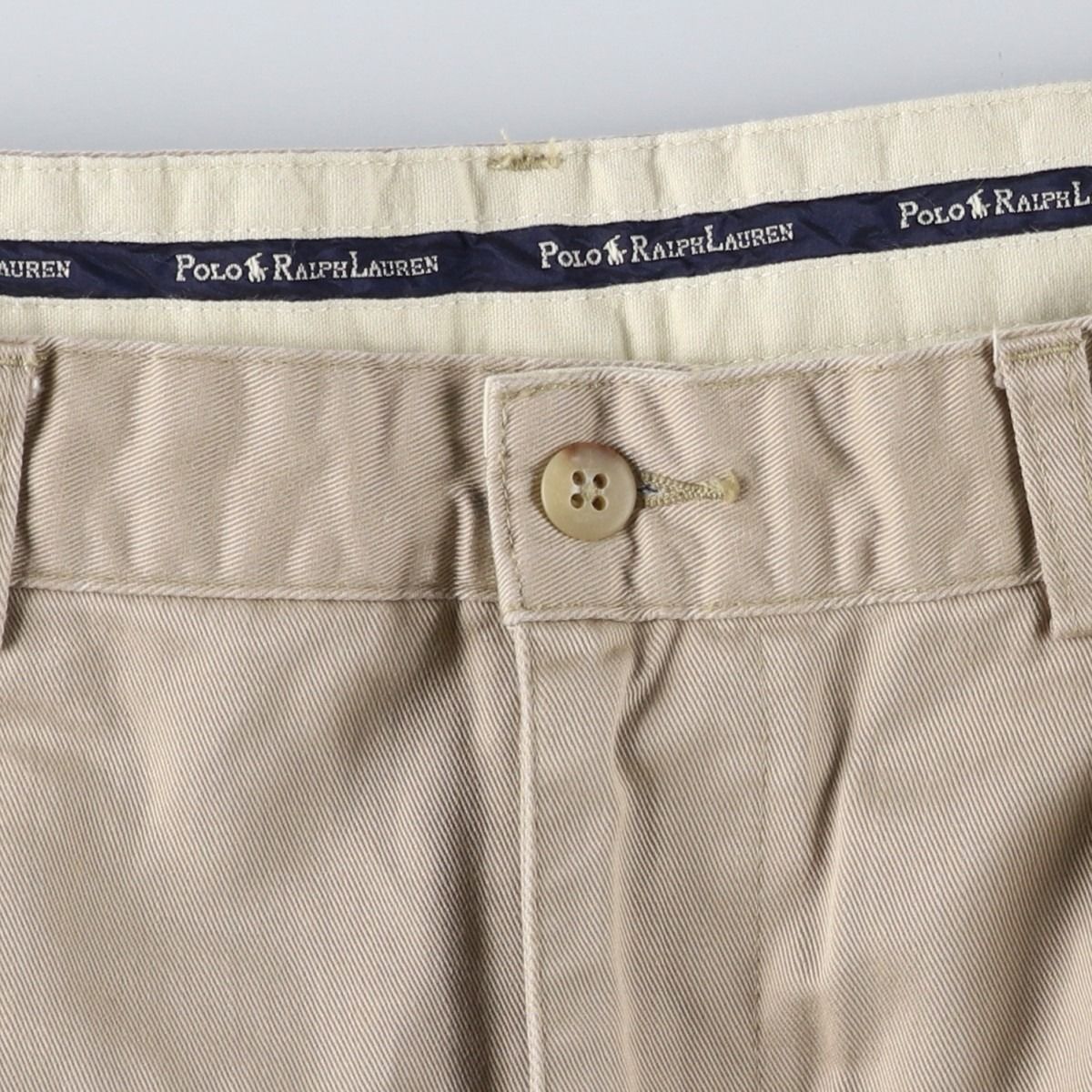 ツータック チノパンツ