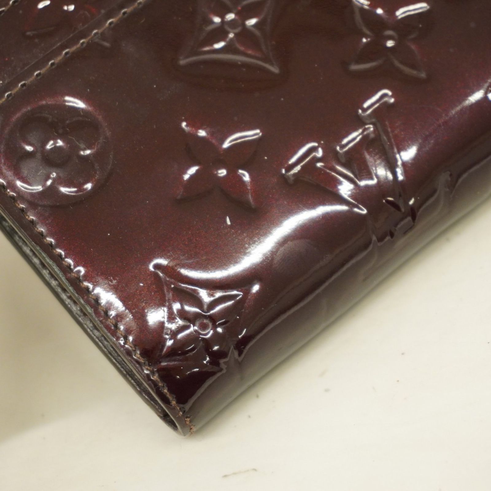 ヴェルニ ポルトフォイユサラ