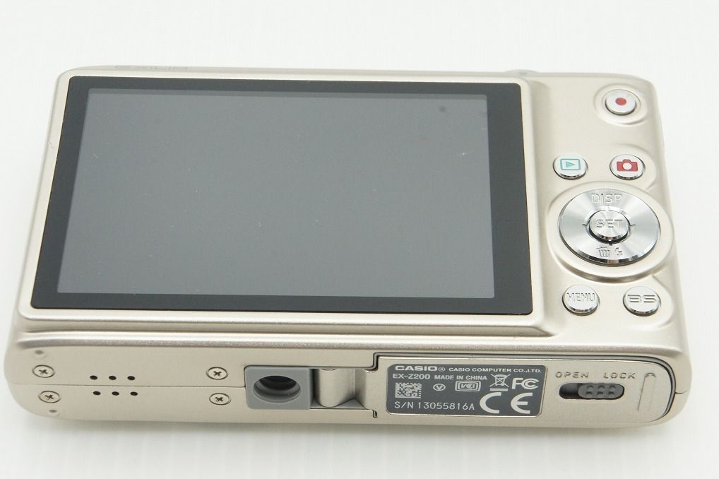  CASIO カシオ EXILIM EX-Z 200 コンパクトデジタルカメラ ゴールド 260105 b コンパクトデジタルカメラ デジタルカメラ