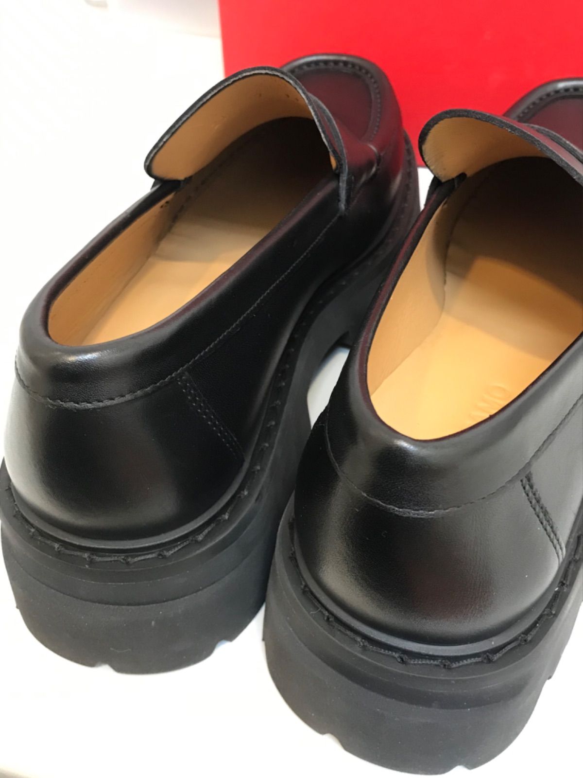 ロゴ型押し チャンキーローファーレザーシューズ