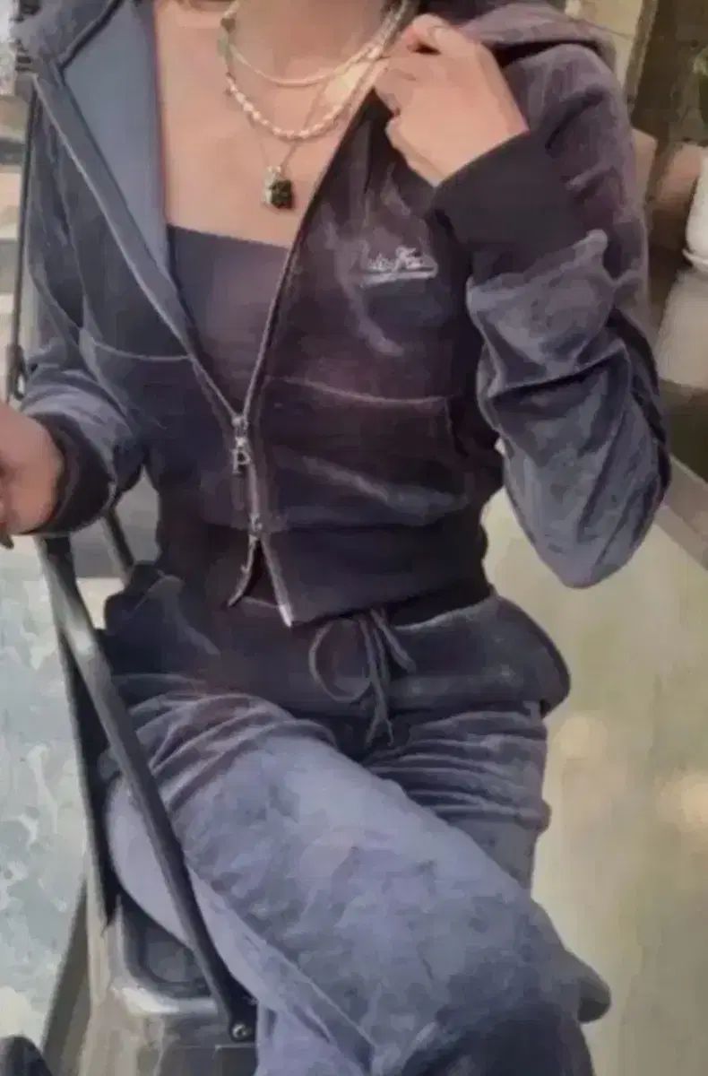 PALE JADE ペイルジェイド ツアーベルベット トレーニングウェア セット チャコール