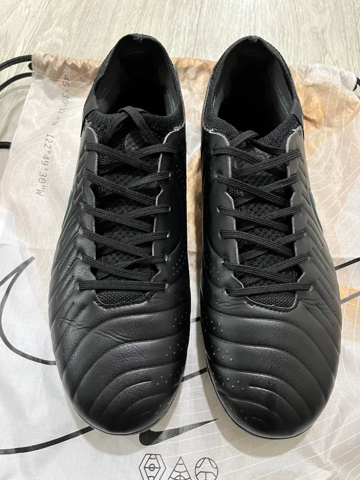 260 サッカーシューズ