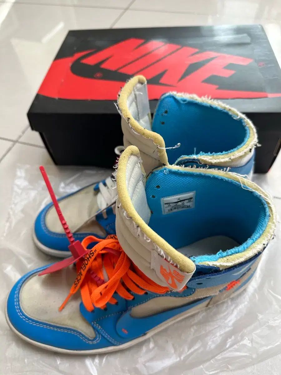 ナイキ オフホワイト ジョーダン UNC 280