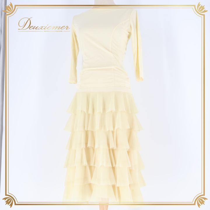 チャコット　クリーム色 （オフホワイト系）社交ダンスドレス チャコット クリーム色 （オフホワイト系）社交ダンスドレス