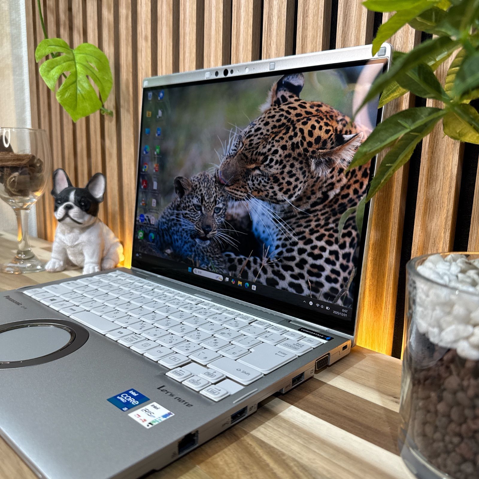 希少タッチパネル式‼️Let's note FV1☘️メモリ16GB☘ノートパソコン 公式ショップ限定価格❣️/ 《希少タッチパネル》Panasonic Let's note