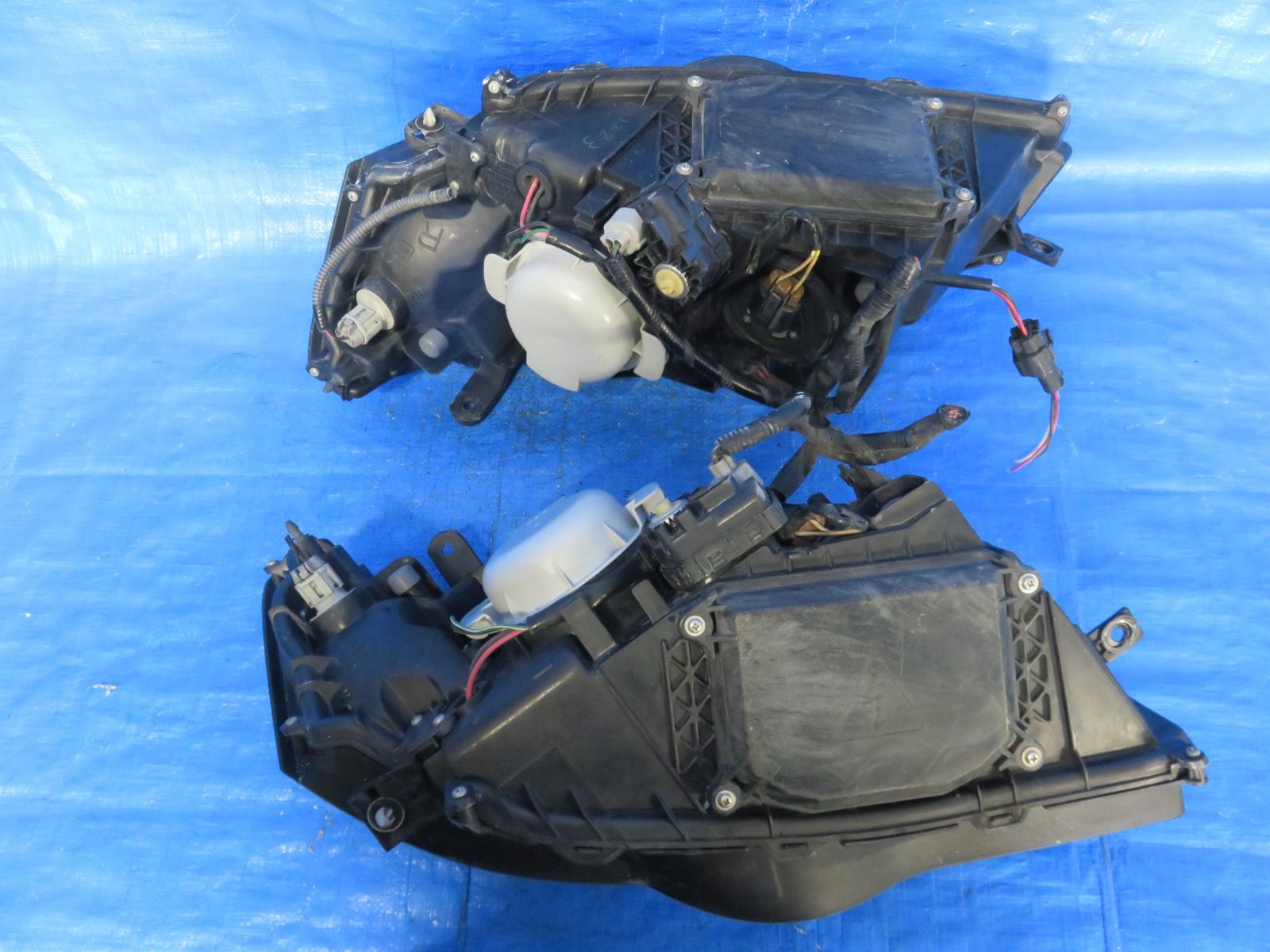 ☆SFC4446/点灯OK スバル レガシィ BP5 BL5 BP9 前期 純正 HID ヘッド