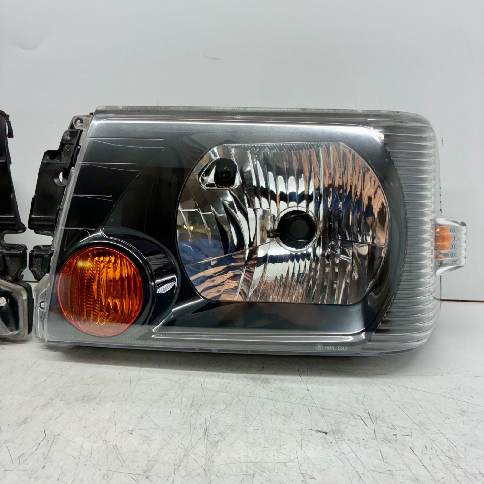 良品【コーティング済】U61W U62W U71W U72W ミニキャブ タウン