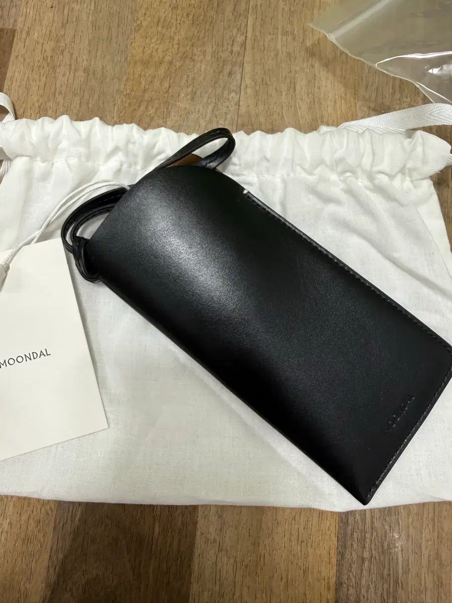  ムンダル Leather メガネケース サングラス 小物