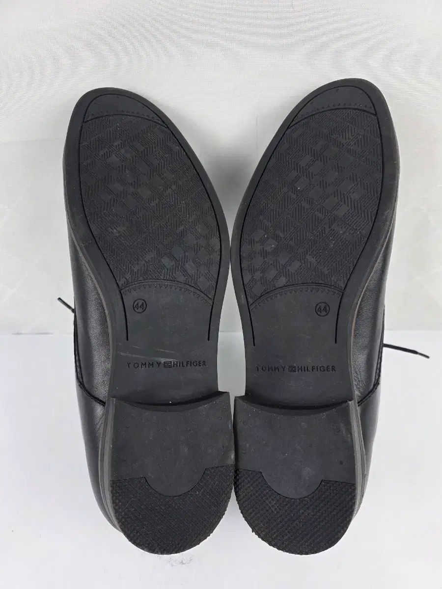 トミーヒルフィガー チュカブーツ