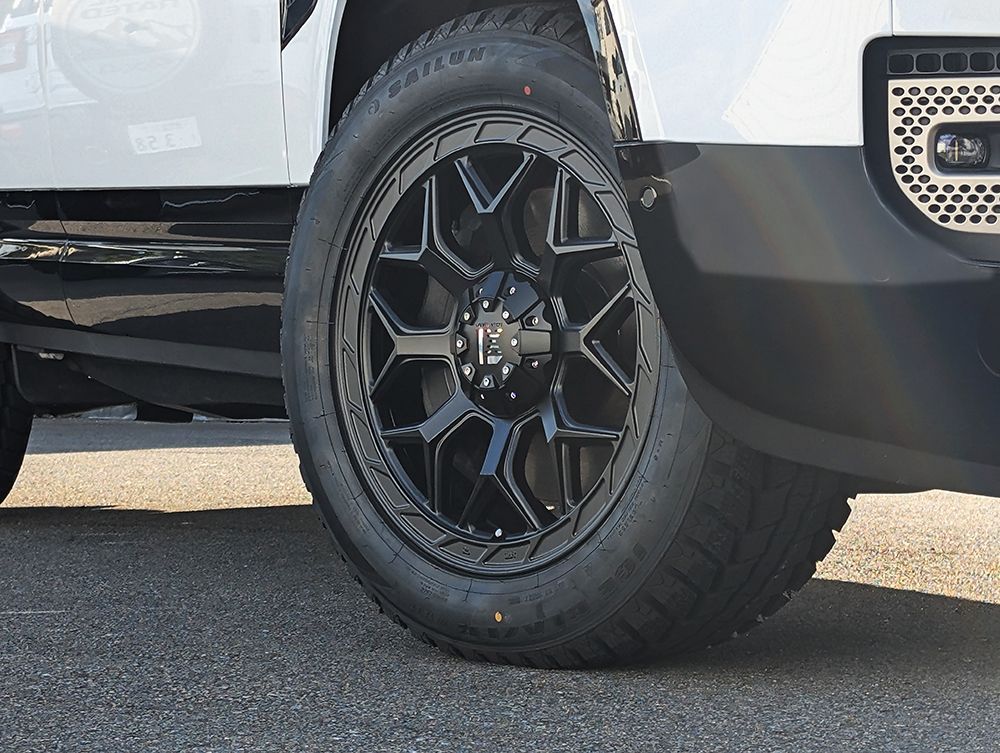 スタッドレス エスカレード ナビゲーター サイレン SAILUN 275|55 R 20 タイヤ ホイール セット 20インチ １台分