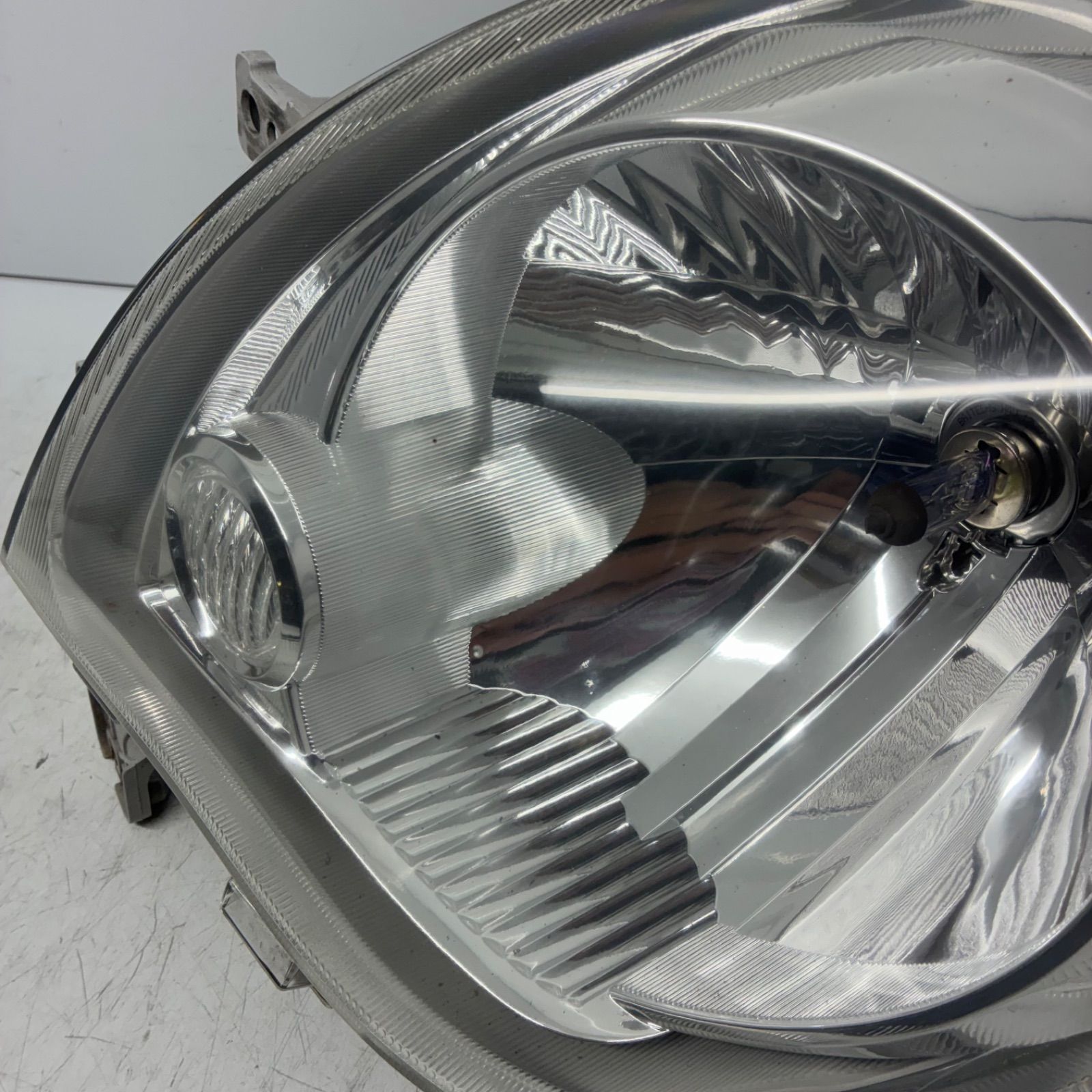 良品【コーティング済】ダイハツ L275S L285S L275V L285V ミラ ヘッド