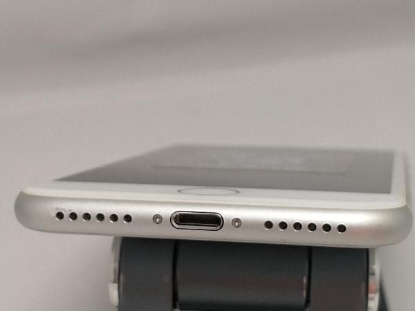  au SIMロックなし MQ 852 J|A iPhone 8 256 GB シルバｰ スマートフォン本体 スマートフォン 携帯電話