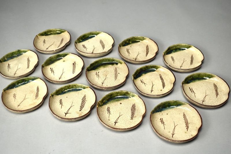 蔵A 5876 織部 小皿 手塩皿 十三客