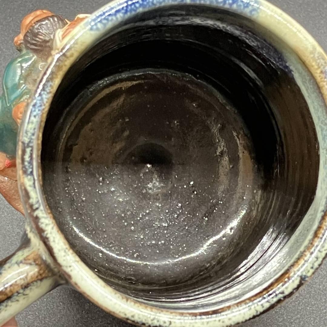 隅田焼 井上良斎 造 高浮彫 人物図 辰砂釉 マグカップ 明治期 古陶器