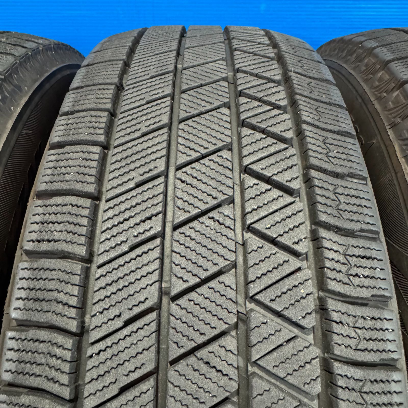  ブリヂストン BLIZZAK VRX 3 195|65 R 15 スタッドレス 2021年製 約8分山 4本セット セレナ ノア ヴォクシー プリウス 等 15インチ スタッドレス