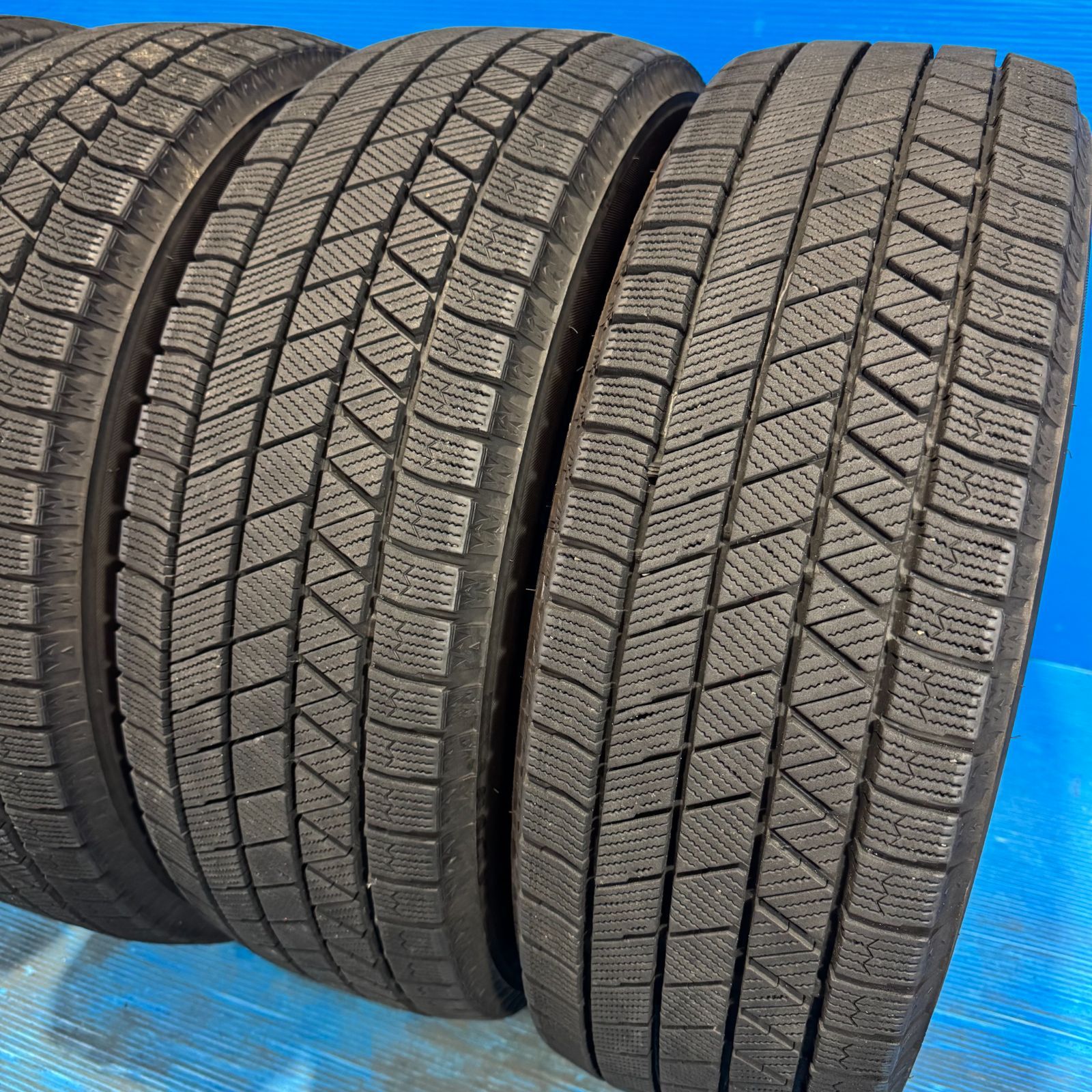 ブリヂストン BLIZZAK VRX 3 195|65 R 15 スタッドレス 2021年製 約8分山 4本セット セレナ ノア ヴォクシー プリウス 等