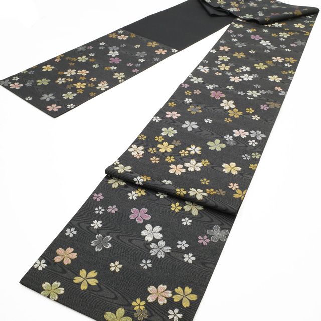 袋帯 ♥ 京都 西陣 陰山織物 箔屋清兵衛 正絹 濃グレー地 ダークグレー系 桜 さくら 花 流水 金箔糸 銀箔糸 かわいい お洒落 セミフォーマル 春 秋 冬 仕立て上がり みやがわ sb 54943