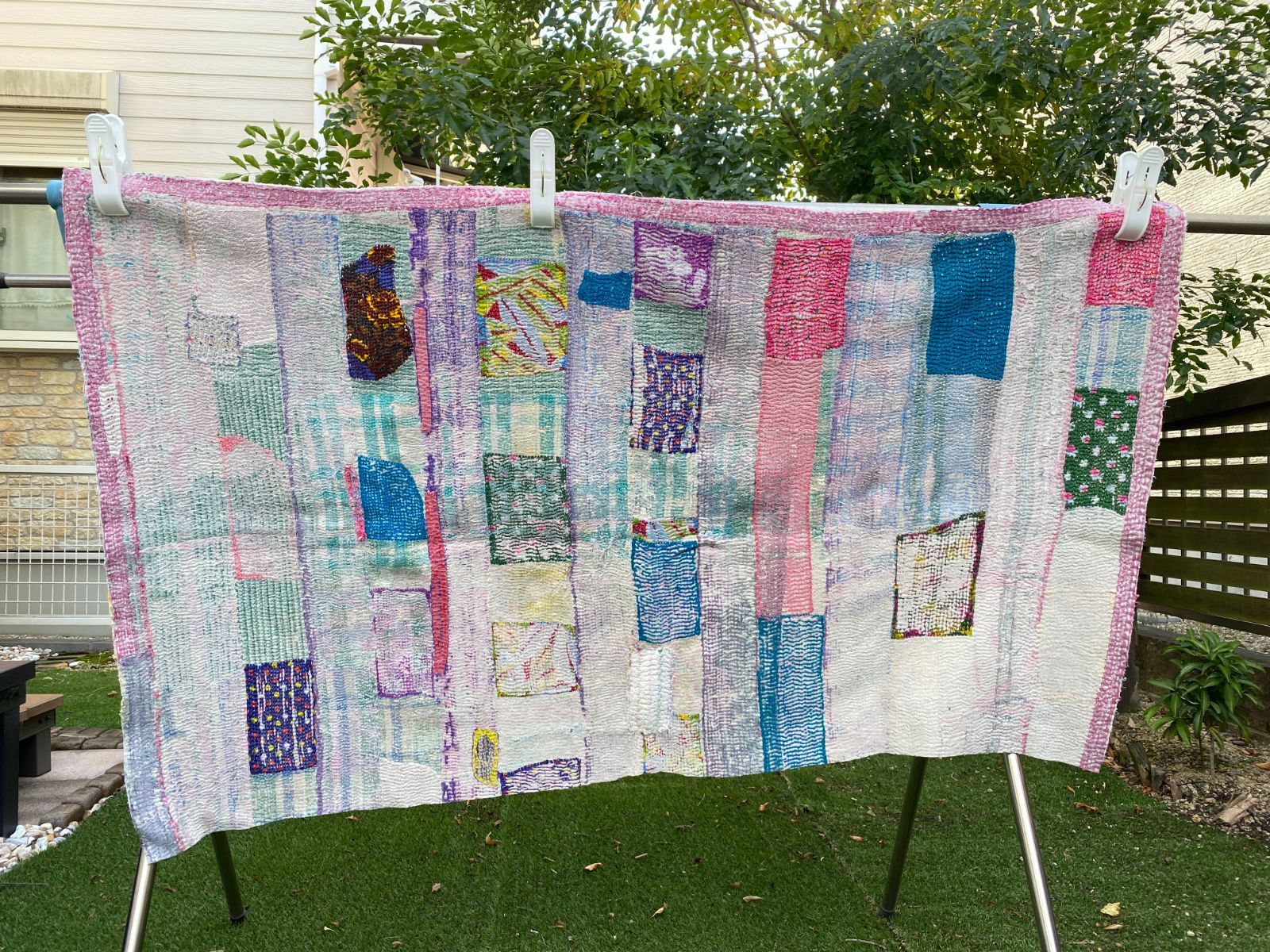 3549 ラリーキルト カンタキルト オールドファブリック ハギレ インド ボロ ステッチ パッチワーク ソファーカバー タペストリー 手仕事 資材 １点物 リバーシブル おまとめ割引