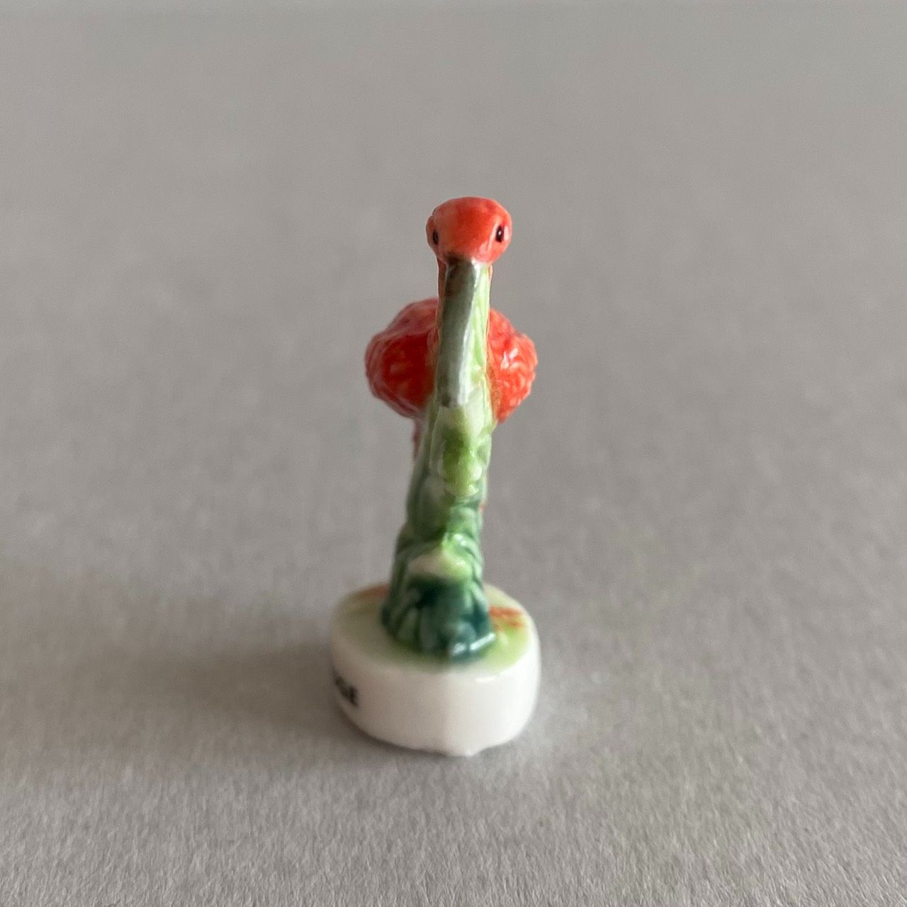 お洒落な小鳥　フェーブ　フェーブ　フランス　鳥　北欧 フェーブ 小鳥③ ピンクのオウム フランス製ミニチュア雑貨ガレット