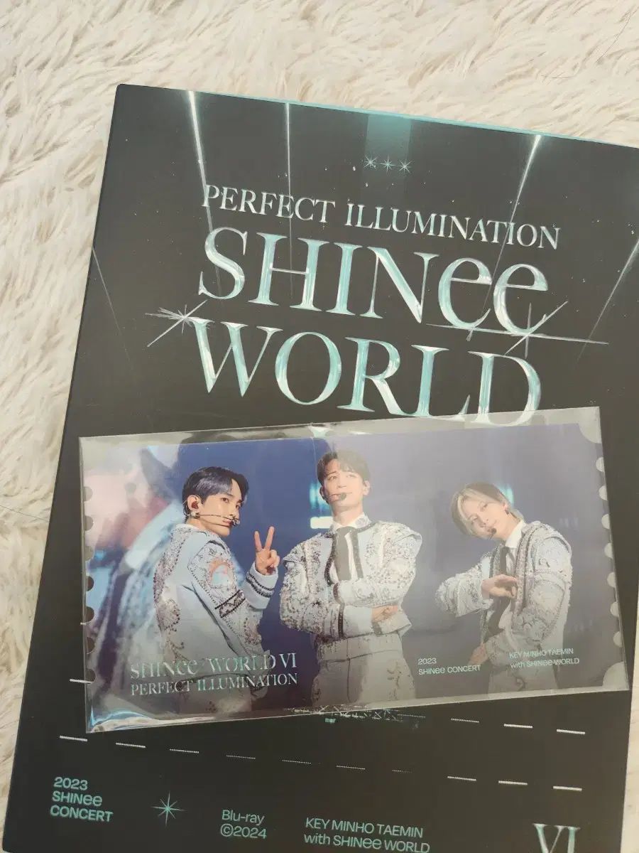 SHINee シャイニー コンサート バッグ ブルーレイ