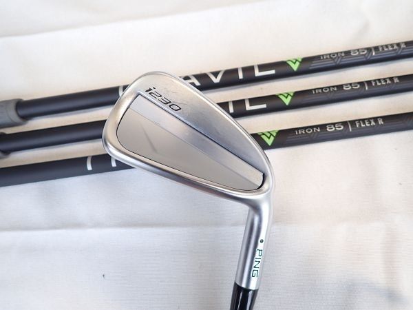 ピン i230 アイアン TRAVIL IRON 85 リシャフト 4本 R BLK - メルカリ