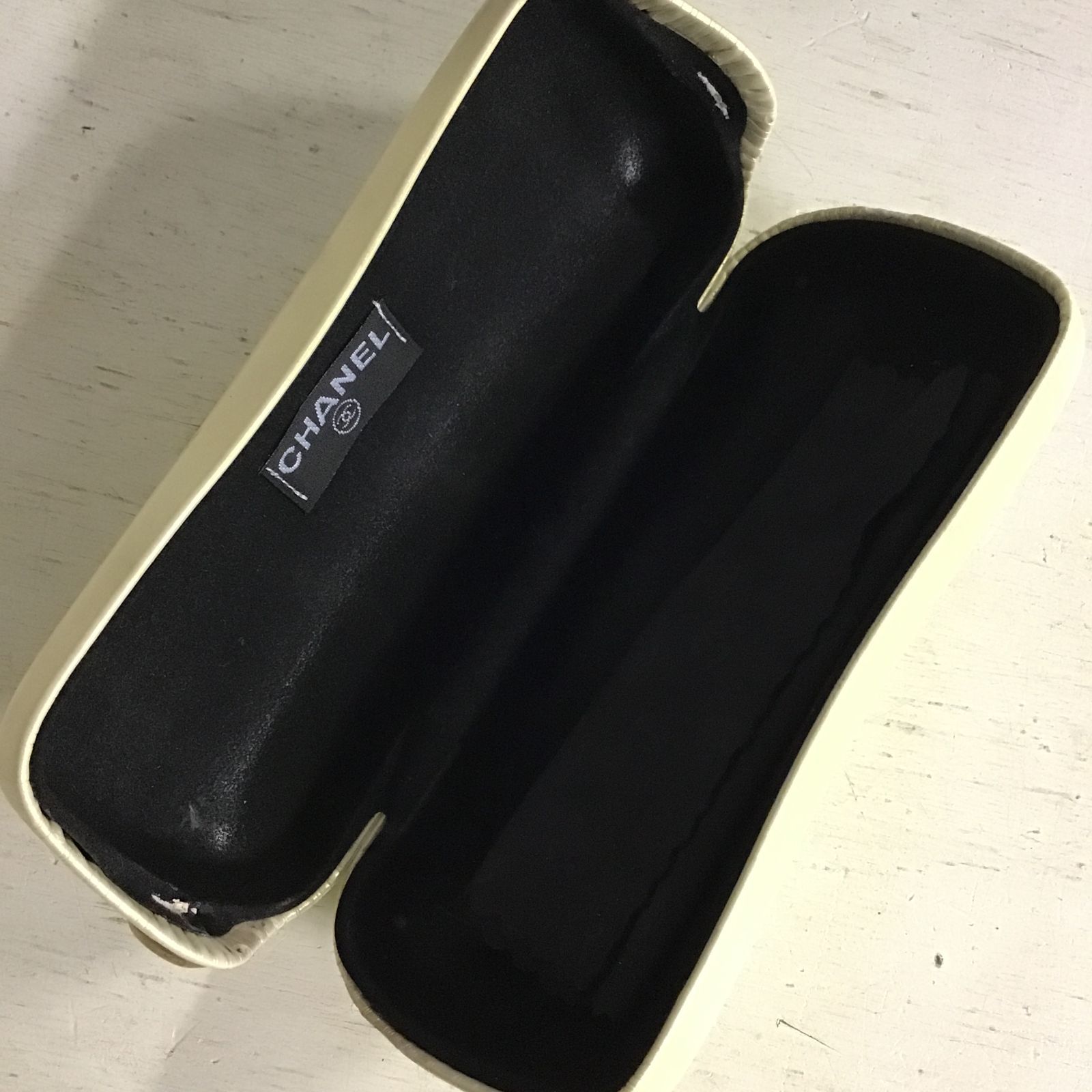 八戸85-2- CHANEL シャネル サングラス 62□15 箱あり 60