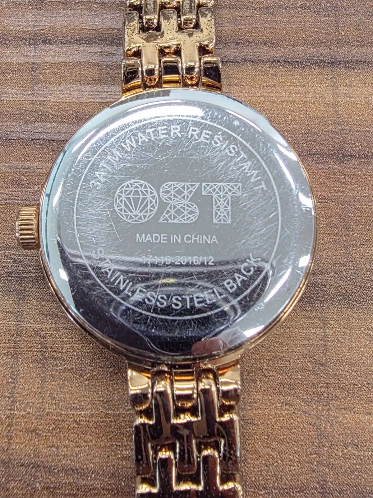 ダニエルウェリントン