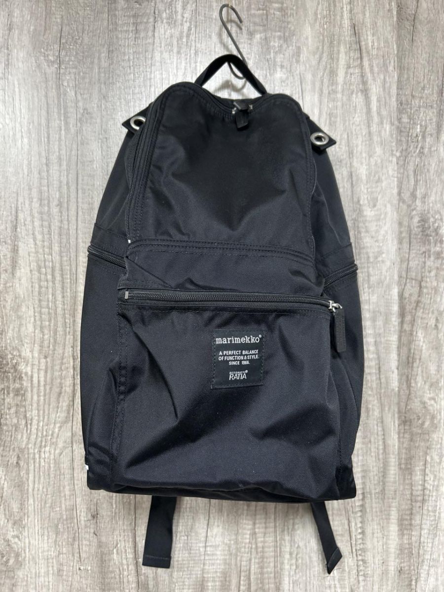marimekko マリメッコ リュック デイパック バッグ 黒 ◎レディース