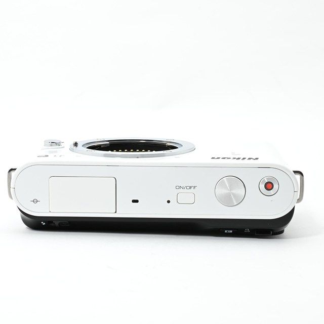 ホワイト｜コンパクトミラーレス一眼｜高速AF＆軽量設計｜初心者 サブ機にも最適