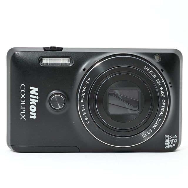 6900 リッチブラック｜液晶右端に軽微な黒影表示あり