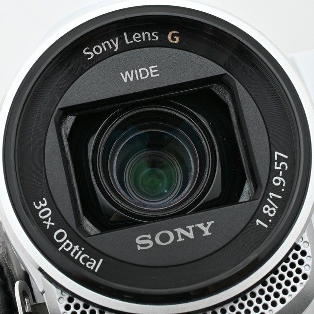  SONY HDビデオカメラ Handycam HDR CX 670 ホワイト 光学30倍ズーム搭載 高画質撮影対応 液晶右側に黄変はあるものの外観は非常に で安心して使える一台 ビデオカメラ本体 ビデオカメラ
