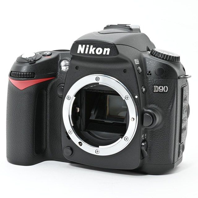 Nikon D 90 ボディ｜シャッター数わずか3 の低使用個体｜使用感ほぼなく 上コンディション 動作良好で安心して長く使える一台