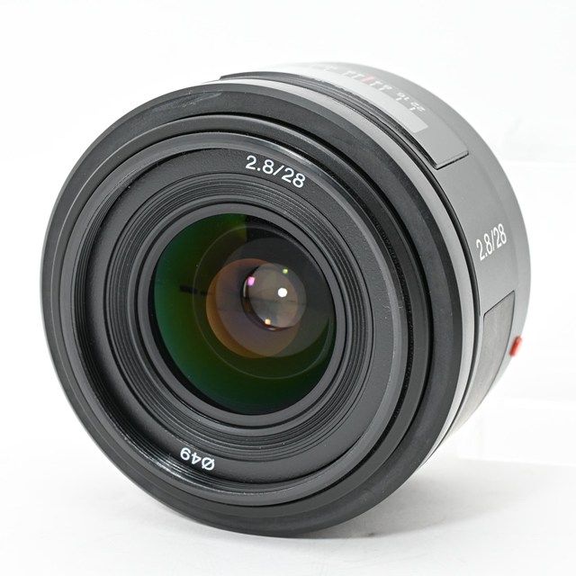 SONY α用レンズ 28 mm F 2.8 ｜軽量コンパクトな広角単焦点でスナップに最適｜外観 光学ともに で安心して使える良コンディション
