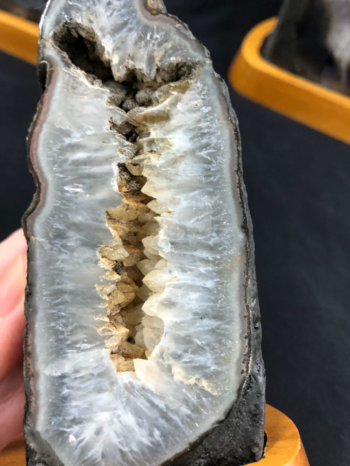 アゲートミニカペラ 台座付き