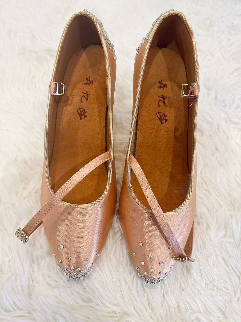 ♥ 社交ダンス 女性 ダンスシューズ モダン スタンダード サテン 23.0ｃｍ ヒール高5 cm げ不可