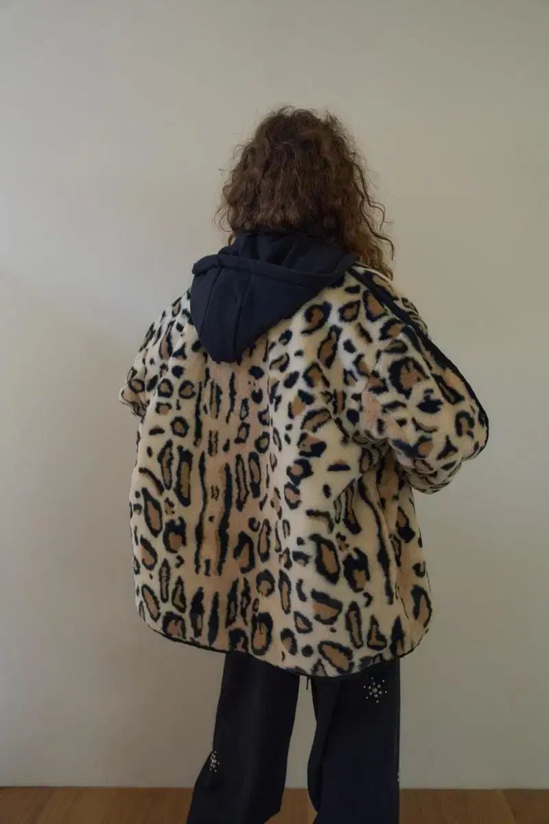 Oursaalty アウアソルティ フード ファー ジャケット