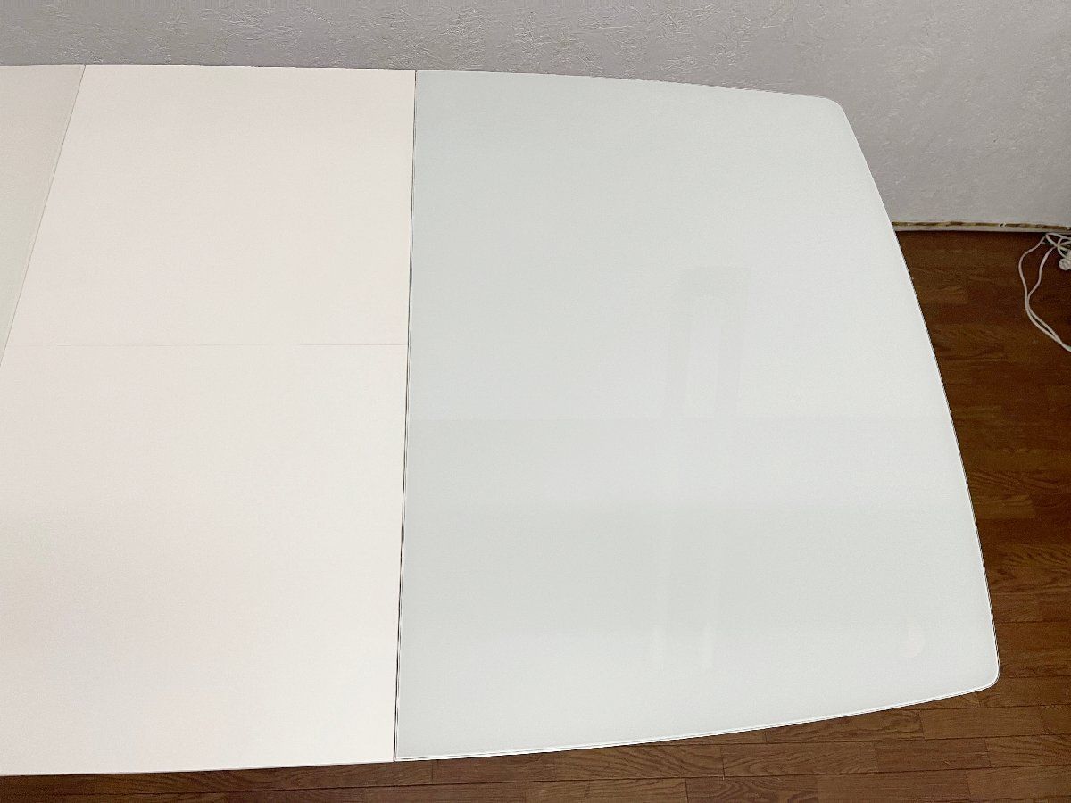 ○ボーコンセプト BoConcept ミラノ ダイニングテーブル