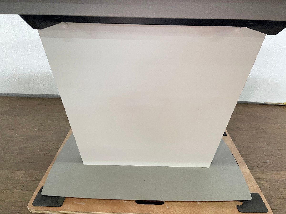 ○ボーコンセプト BoConcept ミラノ ダイニングテーブル