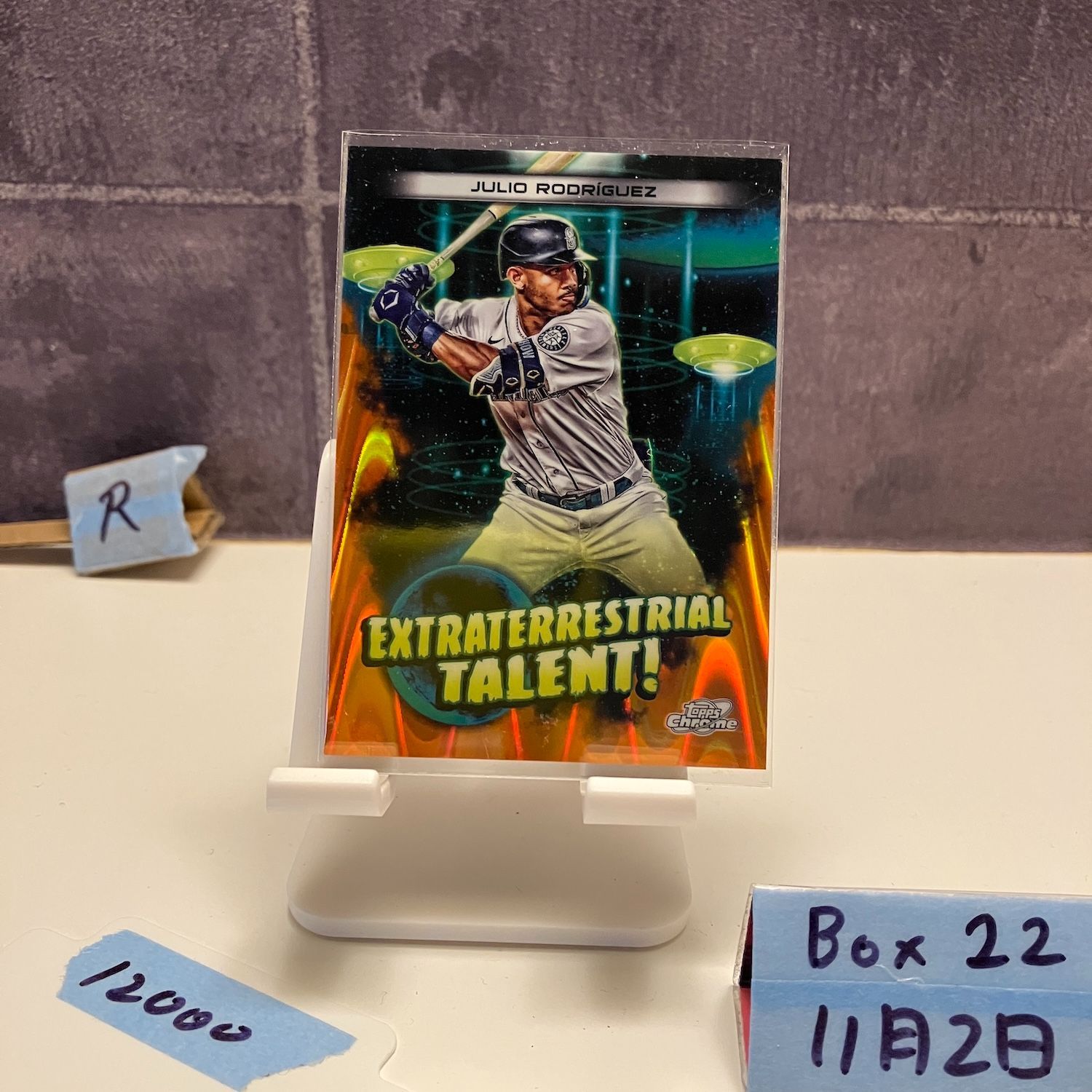 2025 Topps Chrome Julio Rodriguez 24 25 Seattle Mariners Extraterrestrial Talent Refractor カード