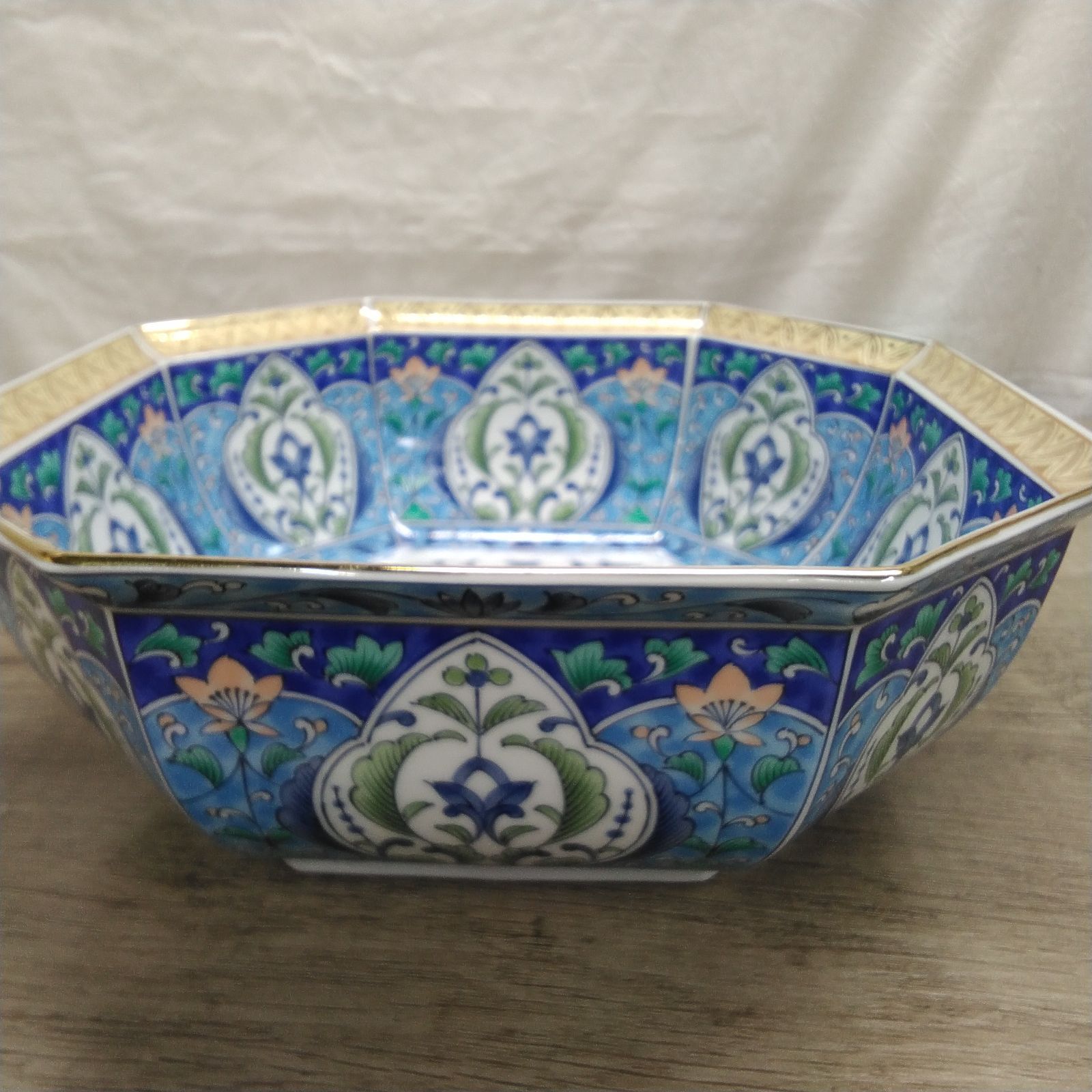 食器 有田焼 龍峰窯 深鉢 盛鉢 菓子鉢 金七宝八角形菓子鉢 中古品