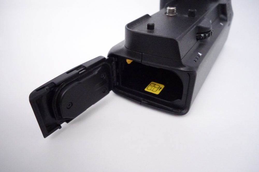  ニコン Nikon バッテリーパック MB-N 10 5 N 1219 その他 カメラアクセサリー