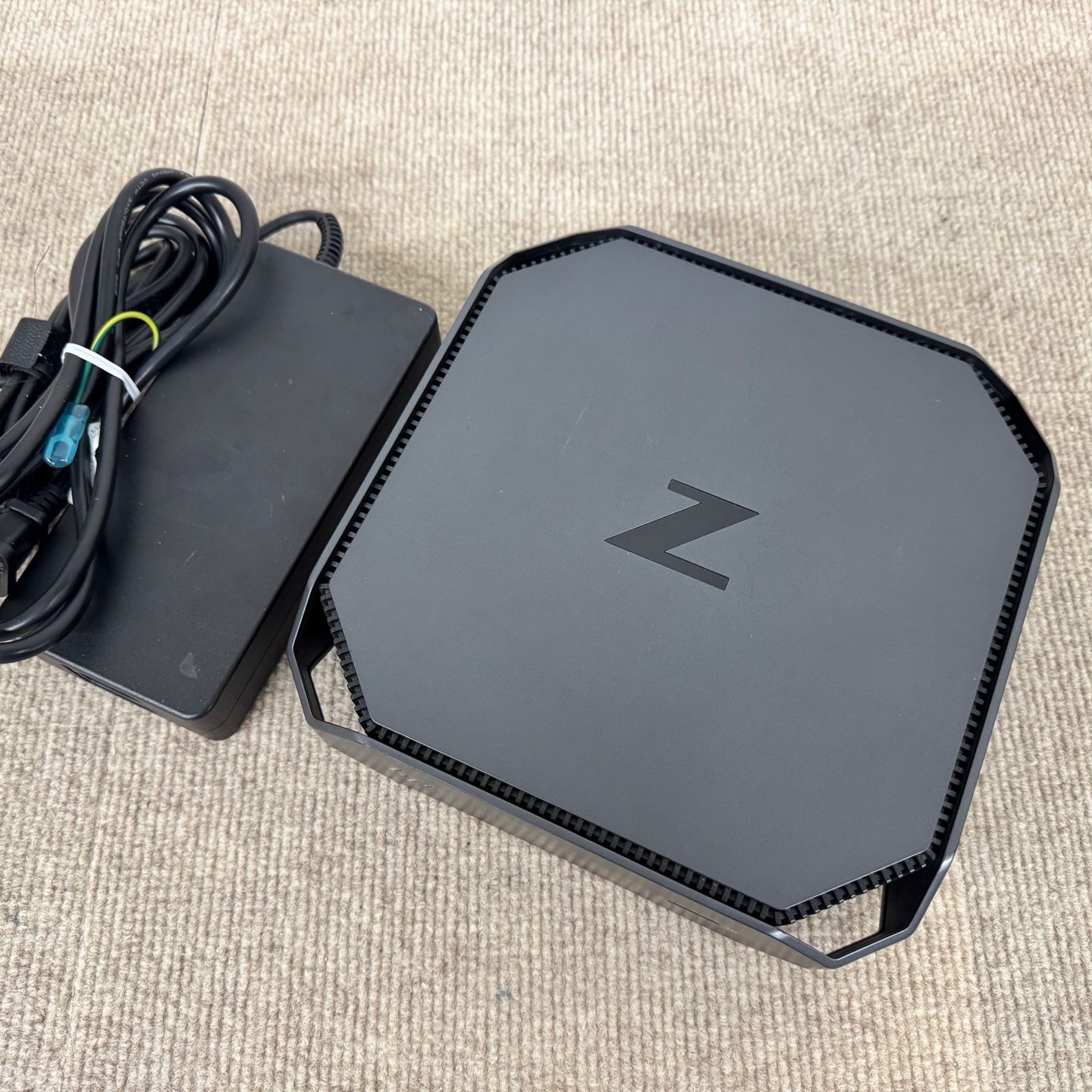 超小型 HP Z 2 Mini G 5 Workstation Intel Xeon W-1250 6コア 32 GB メモリ M.2 SSD 512 NVIDIA Quadro T 1000 WS 306