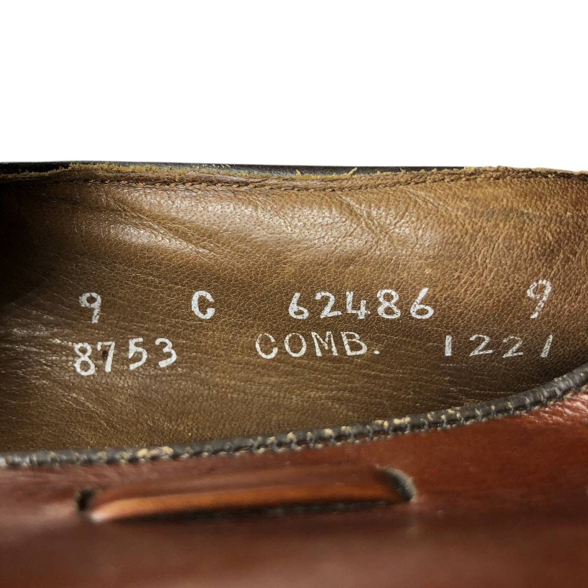 タッセルローファー 9