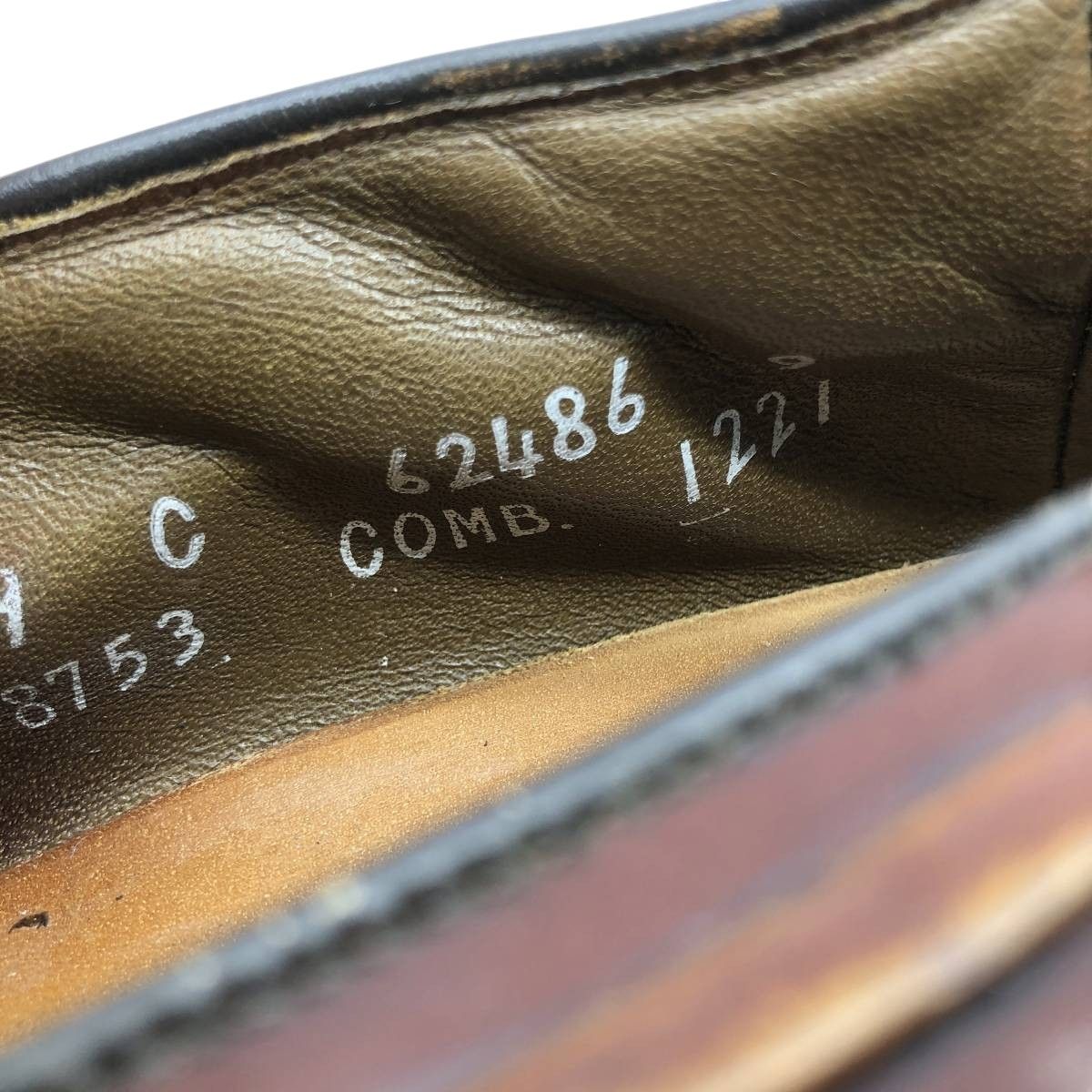 タッセルローファー 9